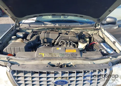 2003 Ford Explorer Xls z USA, uszkodzony, nr VIN 1FMZU72K03UA75132